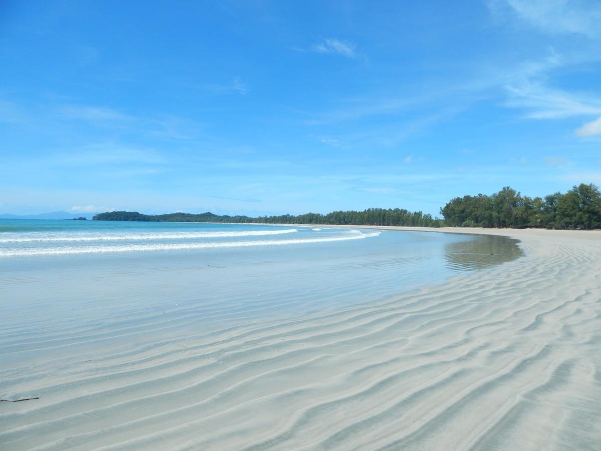 Jj Beach Resort & Jj Seafood Koh Phayam Esterno foto